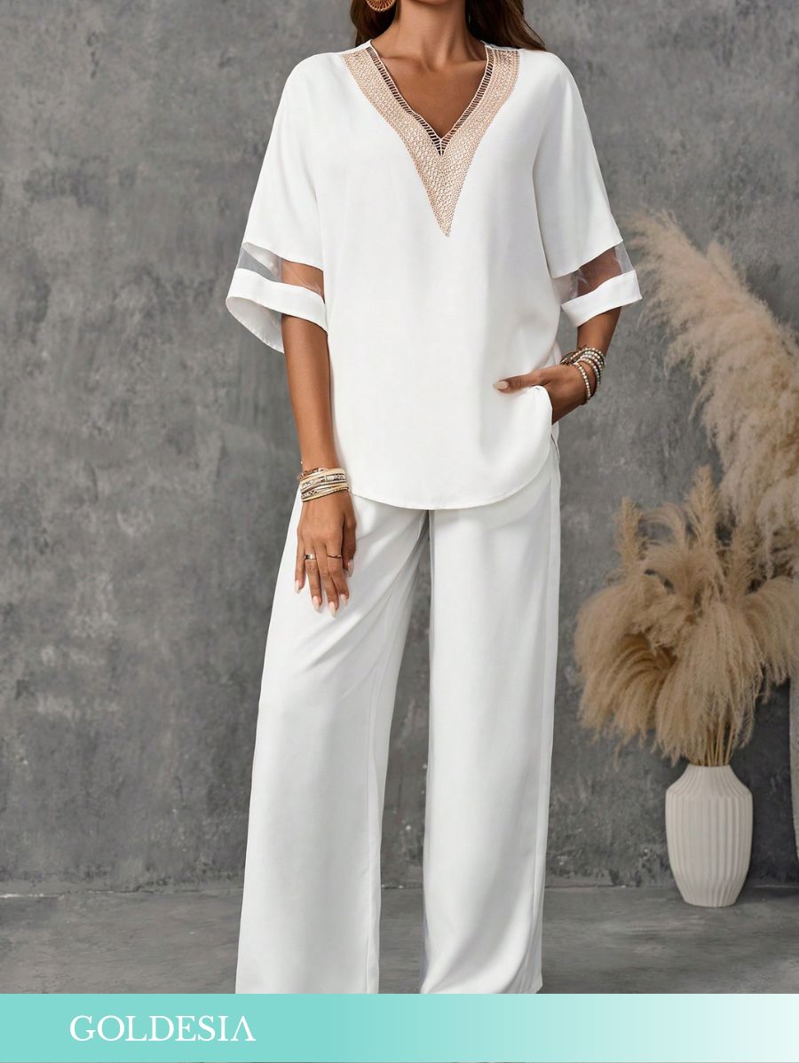 CONJUNTO CON ESCOTE EN V Y TRANSPARENCIA Conjunto 19 Goldesia S 